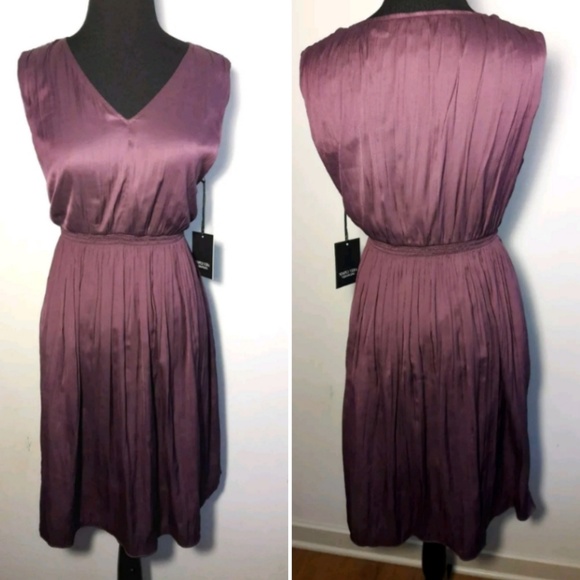 Simply Vera Vera Wang Dresses & Skirts - Simply Vera Vera Wang Smocked Dress